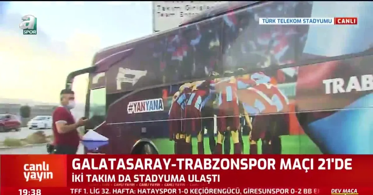 Trabzonspor kafilesi stadyuma ulaştı