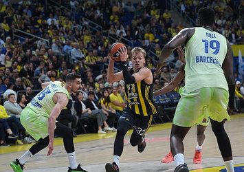 F.Bahçe evinde Barcelona'ya mağlup oldu!
