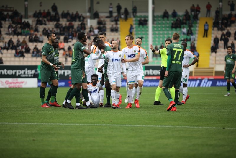Alanyaspor - Bursaspor maçından kareler...