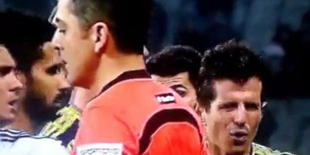 Tartışma alevlendi: F... off küfür mü?