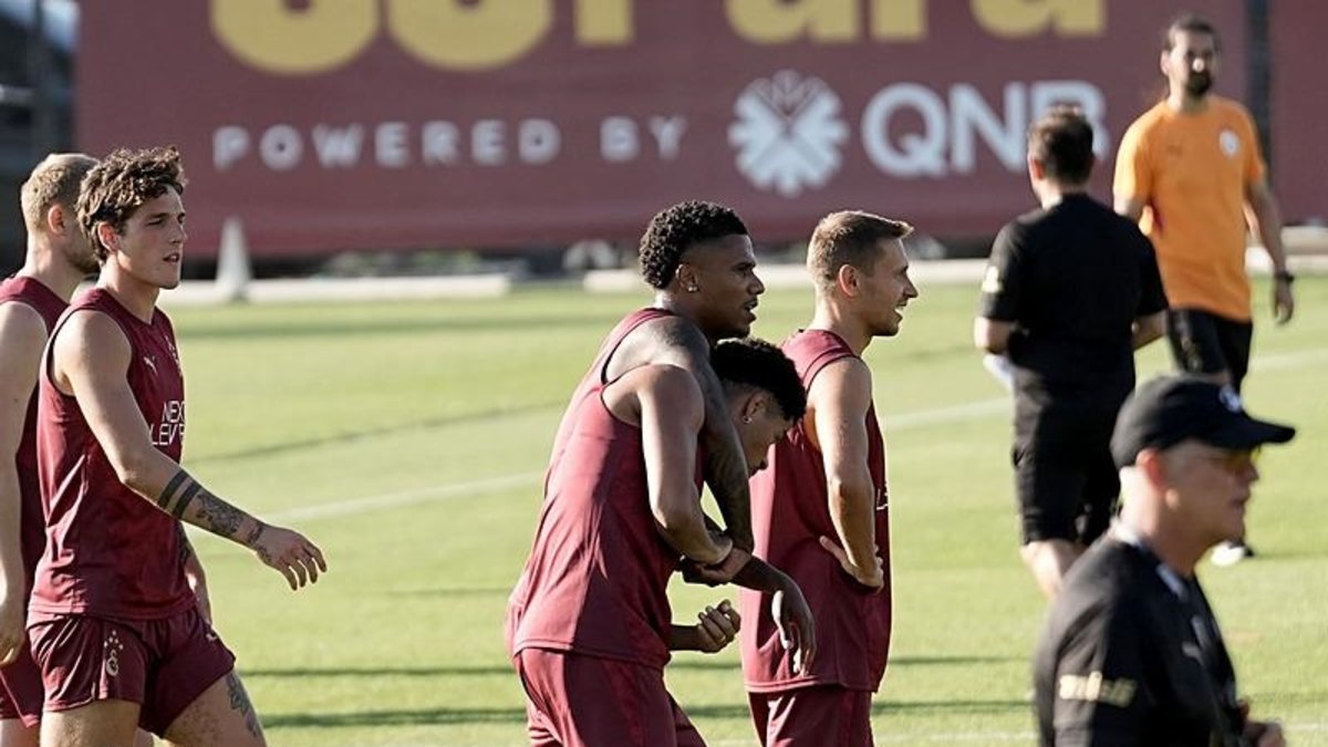Galatasaray günü çift idmanla tamamladı