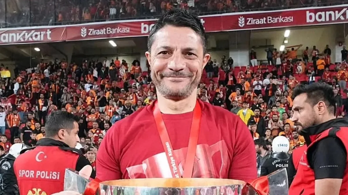 Galatasaray'da flaş ayrılık!