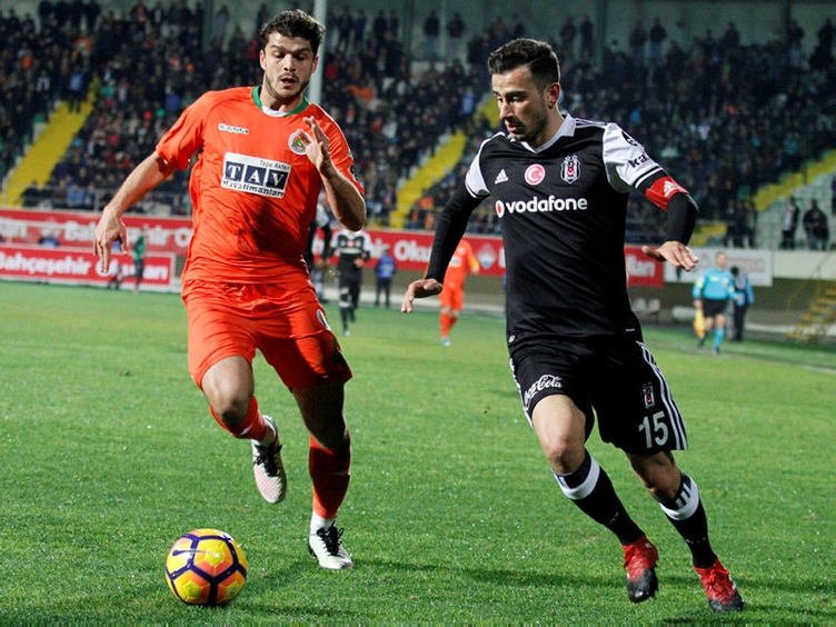 Oğuzhan Özyakup, Beşiktaş’ın teklifini kabul etti