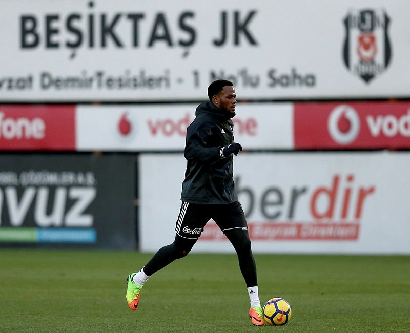 Larin için olay sözler: ’Baş belası’