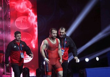 Dünya 2.'si güreşçi Fatih Erdin'in hedefi büyük