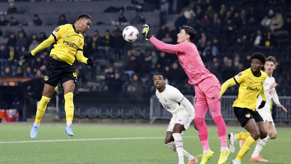 Berke Özer yine penaltı kurtardı!