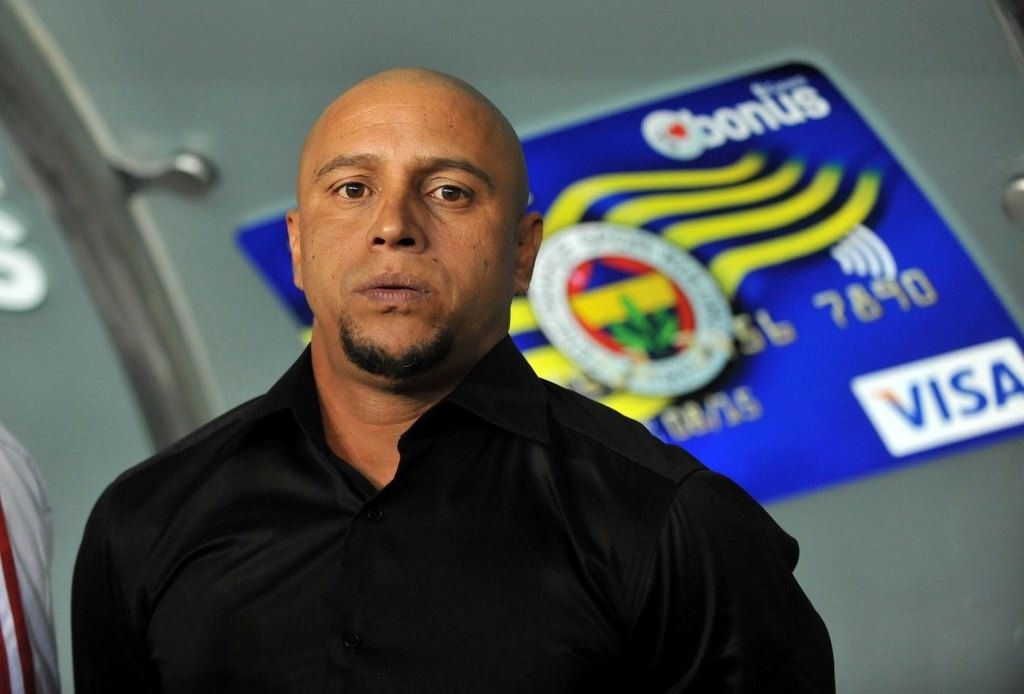 Fenerbahçe’den Roberto Carlos açıklaması