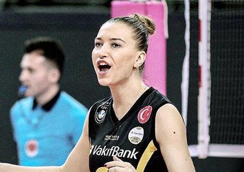 Lider VakıfBank kayıpsız devam ediyor