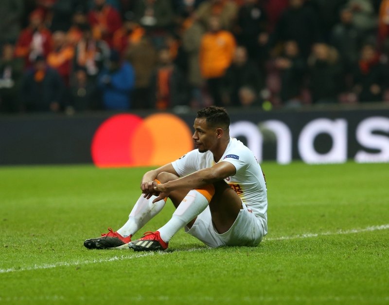 Galatasaray’da orta saha sil baştan!