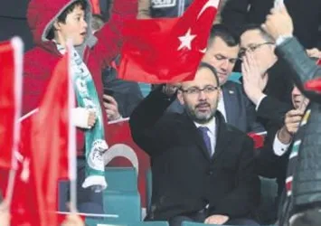 Spor Bakanı üzgün ayrıldı