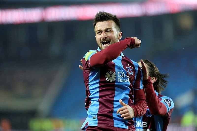 Hangi futbolcu nereli?