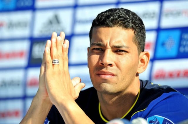 Yıldız isim rekor bedele satıldı!