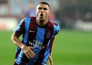 Trabzonspor Burak Yılmaz ile anlaştı