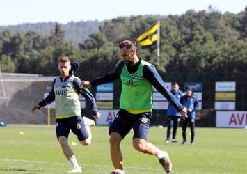 Fenerbahçe'de derbi hazırlıkları sürüyor!