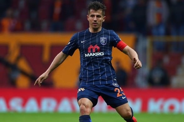 Emre Belözoğlu Fenerbahçe’ye dönüyor
