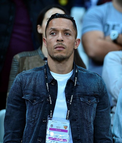 Adriano’nun alternatifi belli: Berat Djimsiti