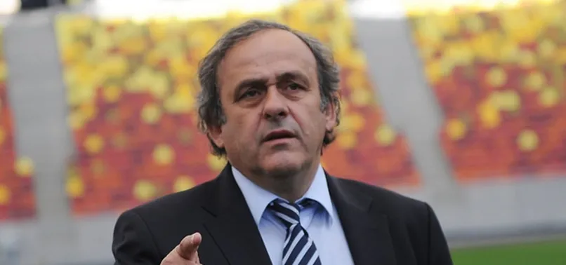 Platini'den istifa kararı