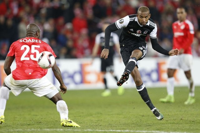 Fransa’daki Aboubakar zirvesinde neler yaşandı?