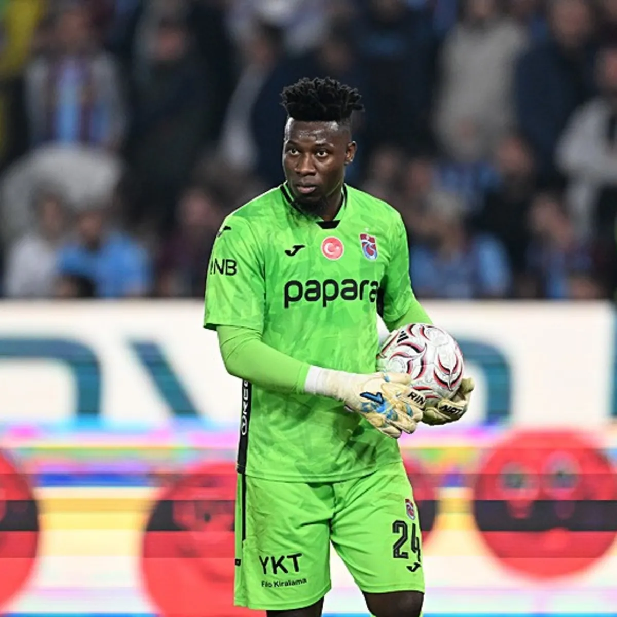 Trabzonspor, Onana için Manchester United ile görüşüyor
