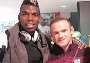 Rooney ve Pogba zor durumda