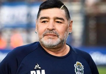 Maradona'nın sağlık çalışanları yargılanacak!