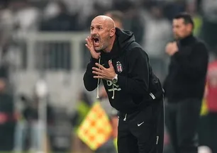 Beşiktaş'ta sistem değişiyor! Italiano'dan radikal karar