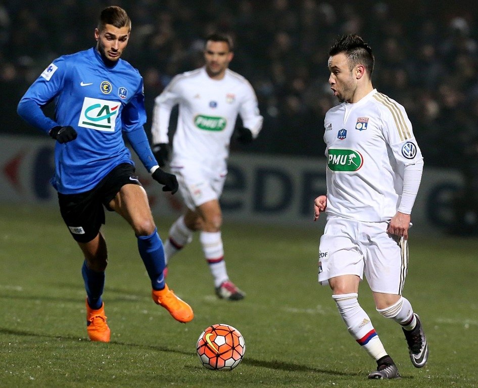 Mathieu Valbuena, Cuma günü imzalıyor