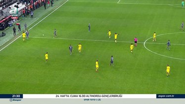 Beşiktaş - Göztepe maçında ortalık karıştı!