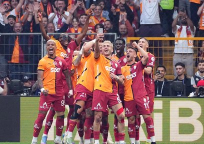Galatasaray’dan selfie paylaşımı!