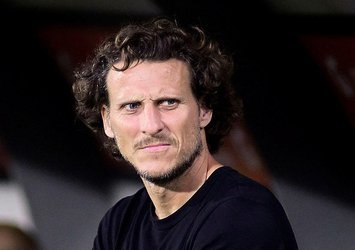 Diego Forlan'dan transfer itirafı! Beşiktaş, F.Bahçe ve G.Saray...