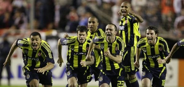 Fenerbahçe’ye Devler Ligi şoku!