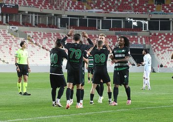 Serikspor 4 golle galip!