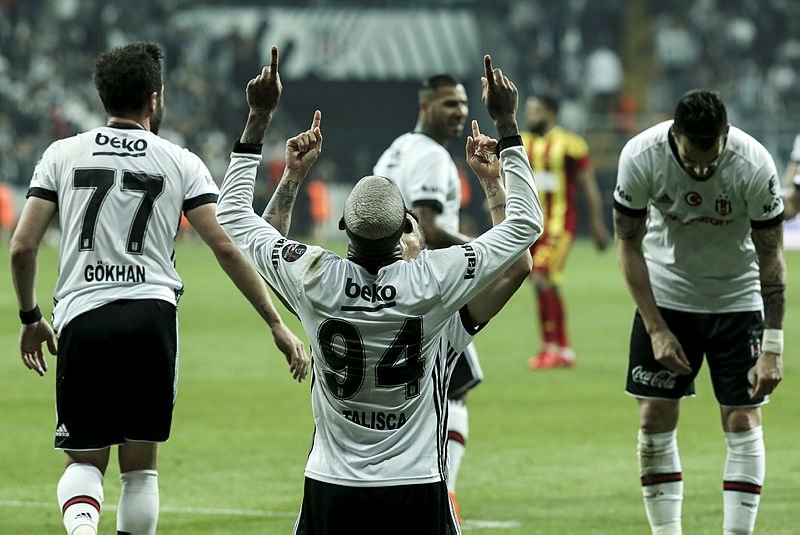 10 yıllık seriyi tarihe gömdü