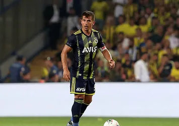 Emre Belözoğlu: Sahada olacağım