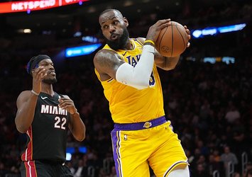 NBA'de LeBron'a büyük şok! Tam 41 sayı...