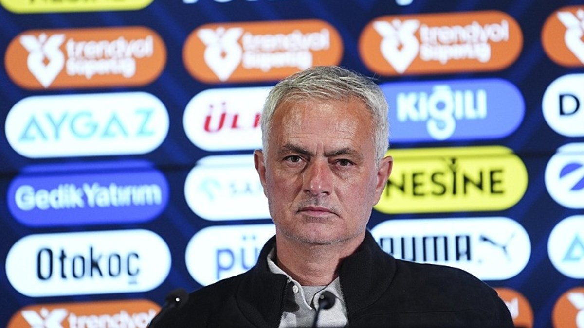 Fenerbahçeli yıldıza Süper Lig'den dev talip! Transferde yer yerinden oynayacak Fenerbahçeli yıldıza Süper Lig'den dev talip! Transferde yer yerinden oynayacak