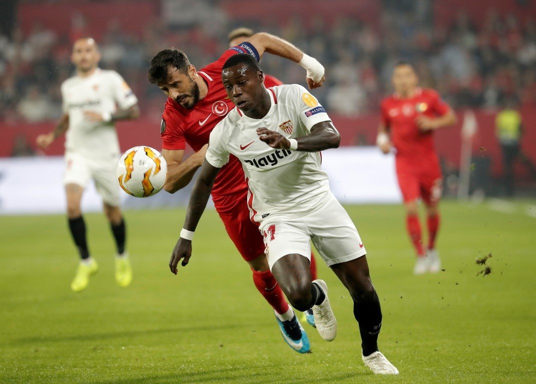 Sevilla Akhisarpsor maçından kareler