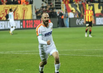 Fırtına Efecan'ı bitiriyor!