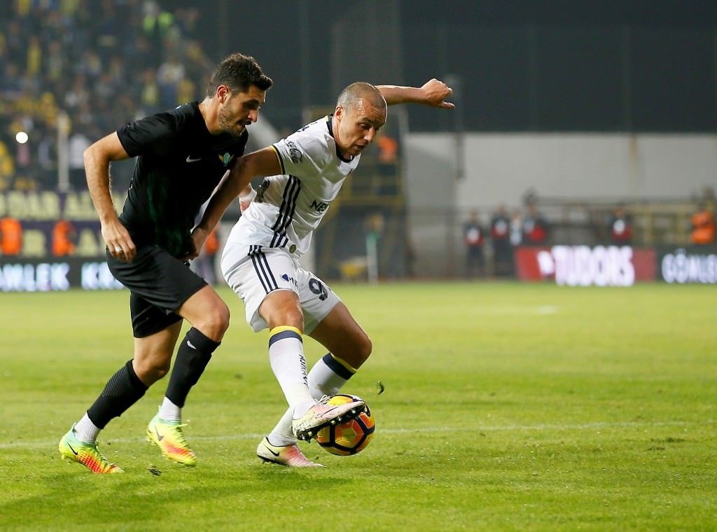 Fenerbahçe’nin 10 numarası Aatif Chahechou