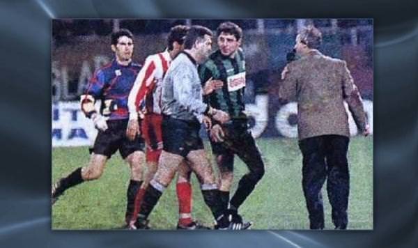 Düdük astıran hakem hataları