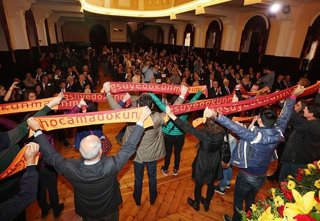 Dursun Özbek, Tudor sorunu pas geçti!