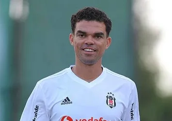 Pepe'den taraftara methiye