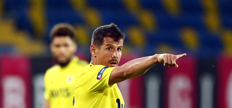 Flaş transfer görüşmesi! Emre Belözoğlu...