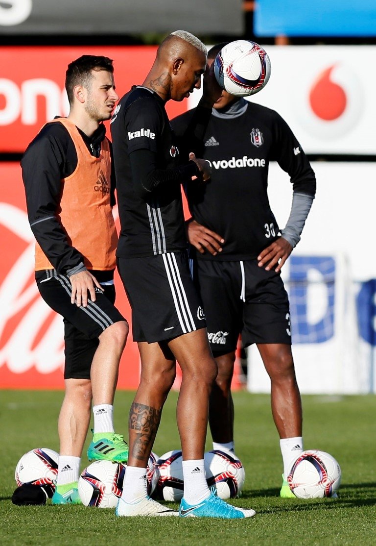 Mourinho’nun aklı Talisca’da