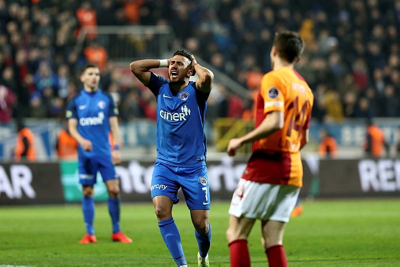 Galatasaray’da Trezeguet operasyonu