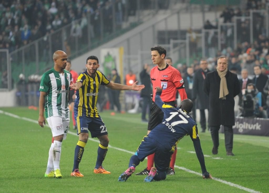 Bursaspor-Fenerbahçe karşılaşmasından kareler
