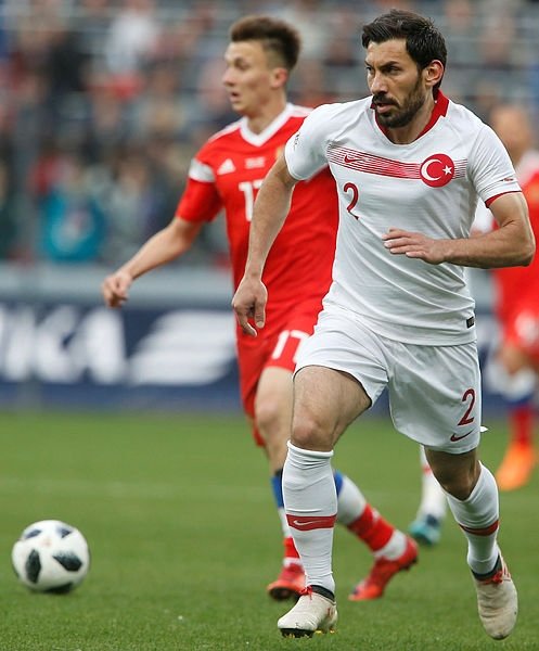 Şener Özbayraklı Aslan oluyor!