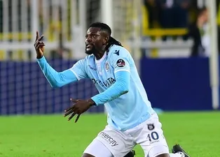 Galatasaray'da Adebayor bombası