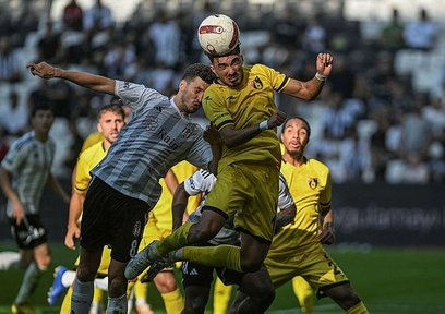 Beşiktaş'ın penaltısı VAR'a takıldı!