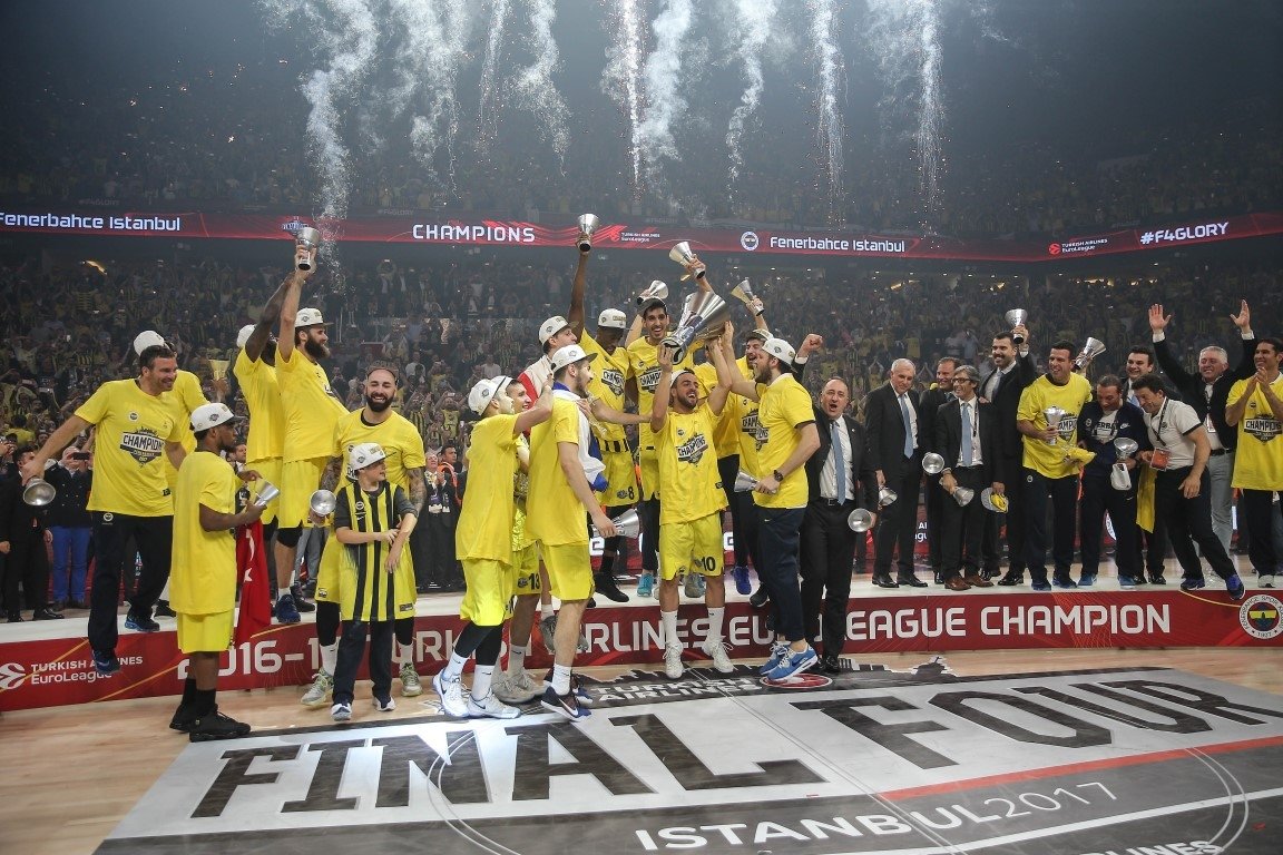 Datome söz verdi, saçlarını kestirdi